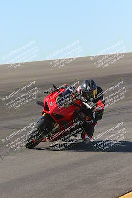 media/Nov-06-2023-Moto Forza (Mon) [[ce023d0744]]/3-Intermediate Group/Session 2 (Bowl)/